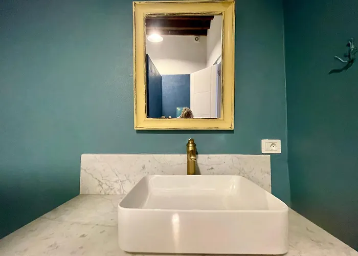 فندق مبيت وإفطار Sansofi *